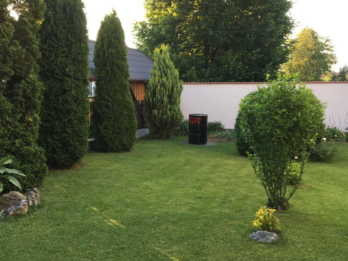 Penzion Saty Liptovske Sliace Exterior foto