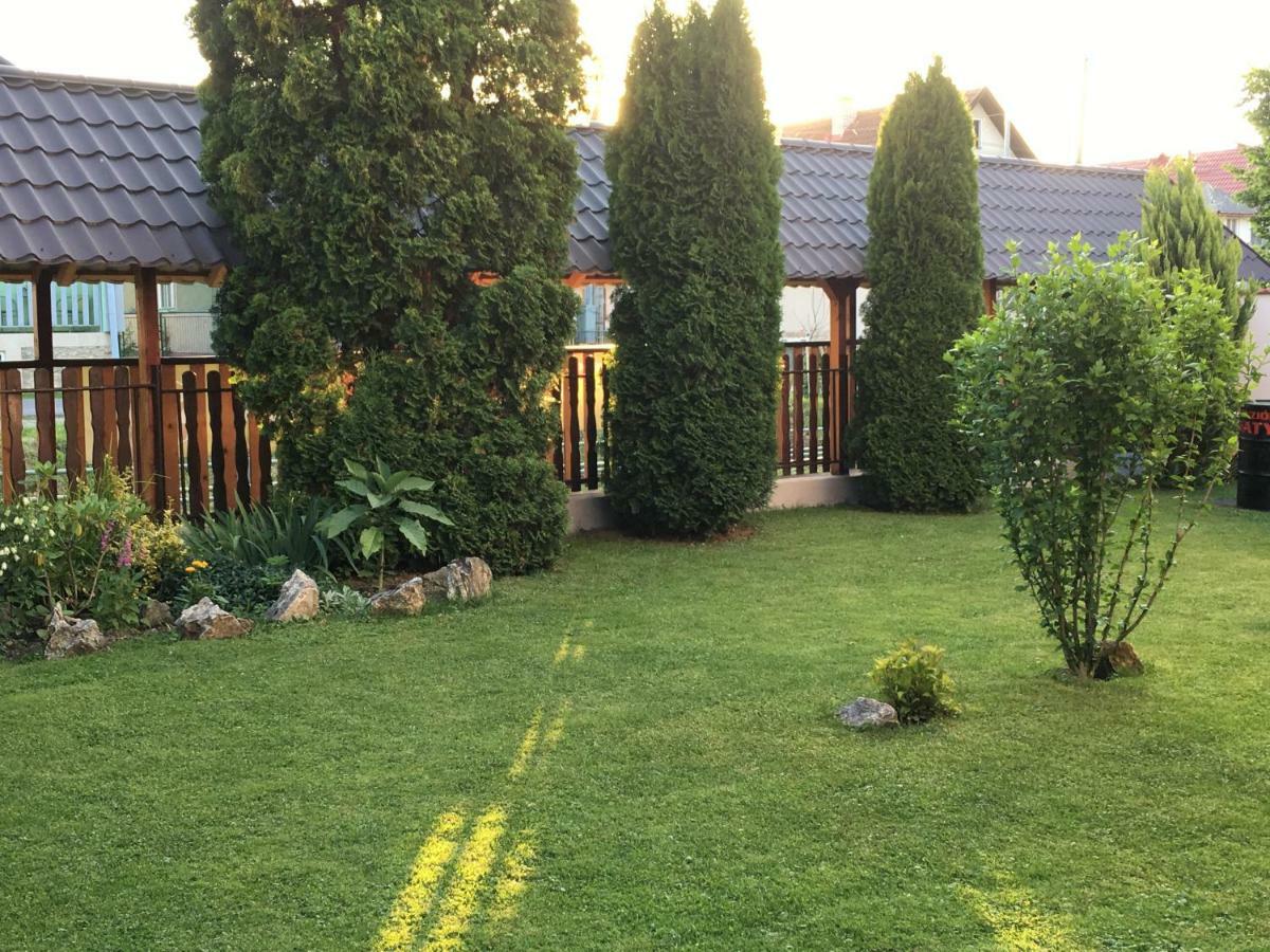 Penzion Saty Liptovske Sliace Exterior foto