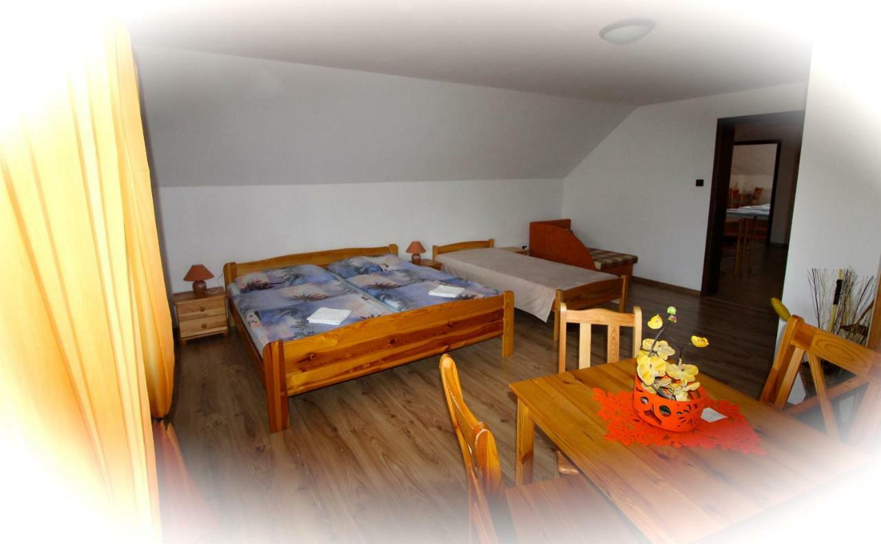 Penzion Saty Liptovske Sliace Exterior foto