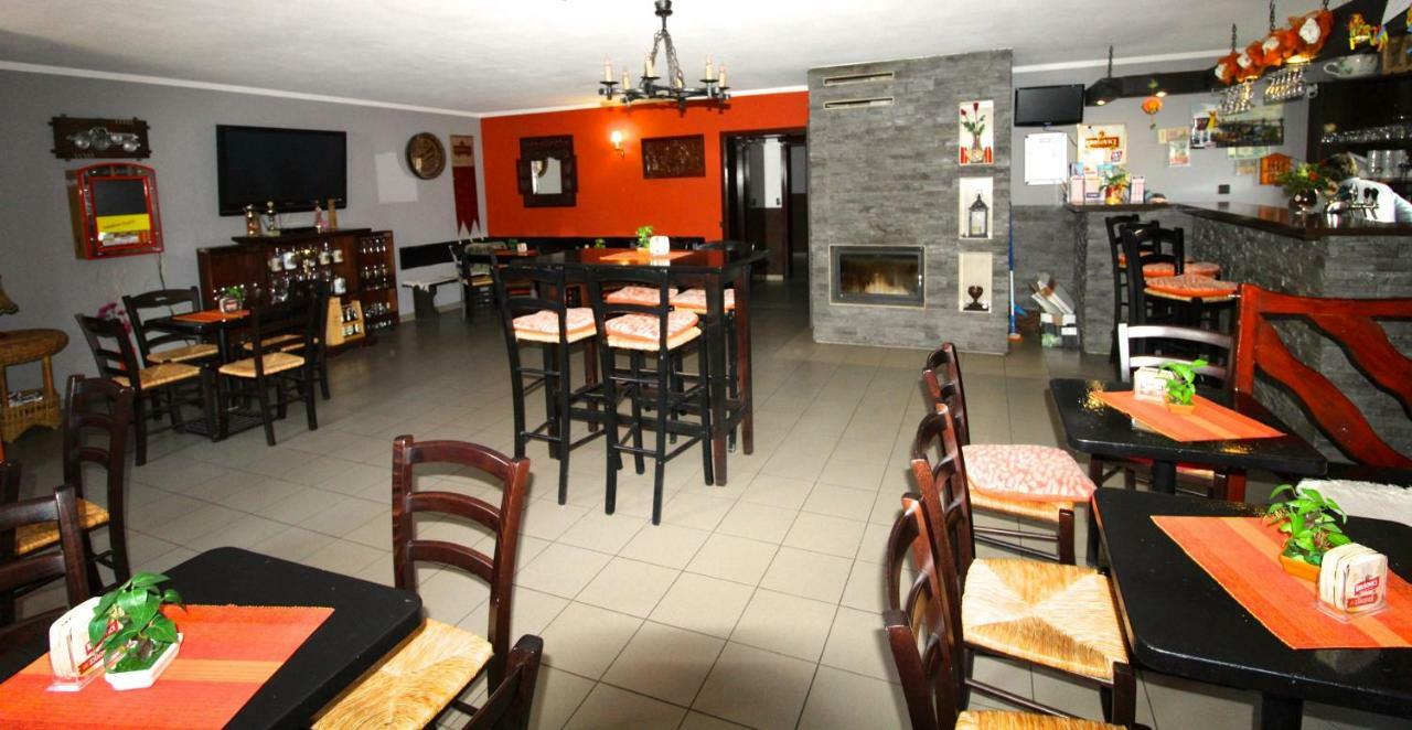 Penzion Saty Liptovske Sliace Exterior foto